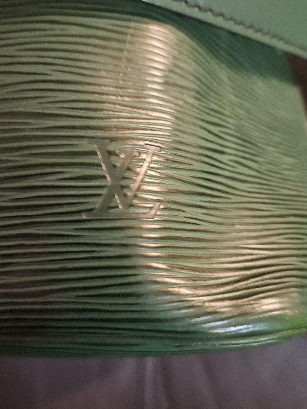 Louis Vuitton Epi Drawstrung Bucket Bag - Picture 8 of 10